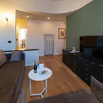 Business House Апартаменты
